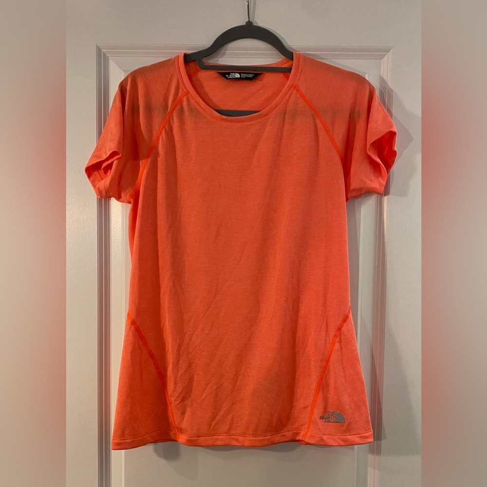 The North Face Athletic / Active Tee Short Sleeve Shirt - Orange Sz M - Like New